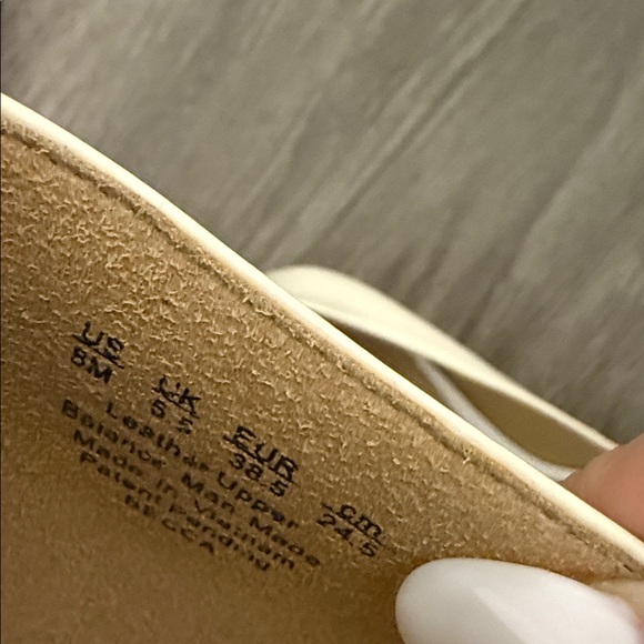 Naturalizer Cream Chain Accent Flats - Picture 6 of 6